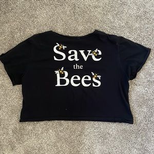 “Save the bees” cropped T-shirt